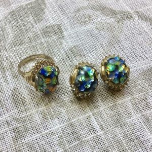 Vintage gold tone ring, earrings set multicolor